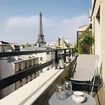 Apartment Terrace - Eiffel Tour Vue